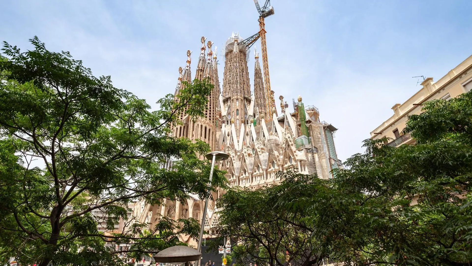 Click&Flat Gaudi Dream II Apartment Barcelona Spain