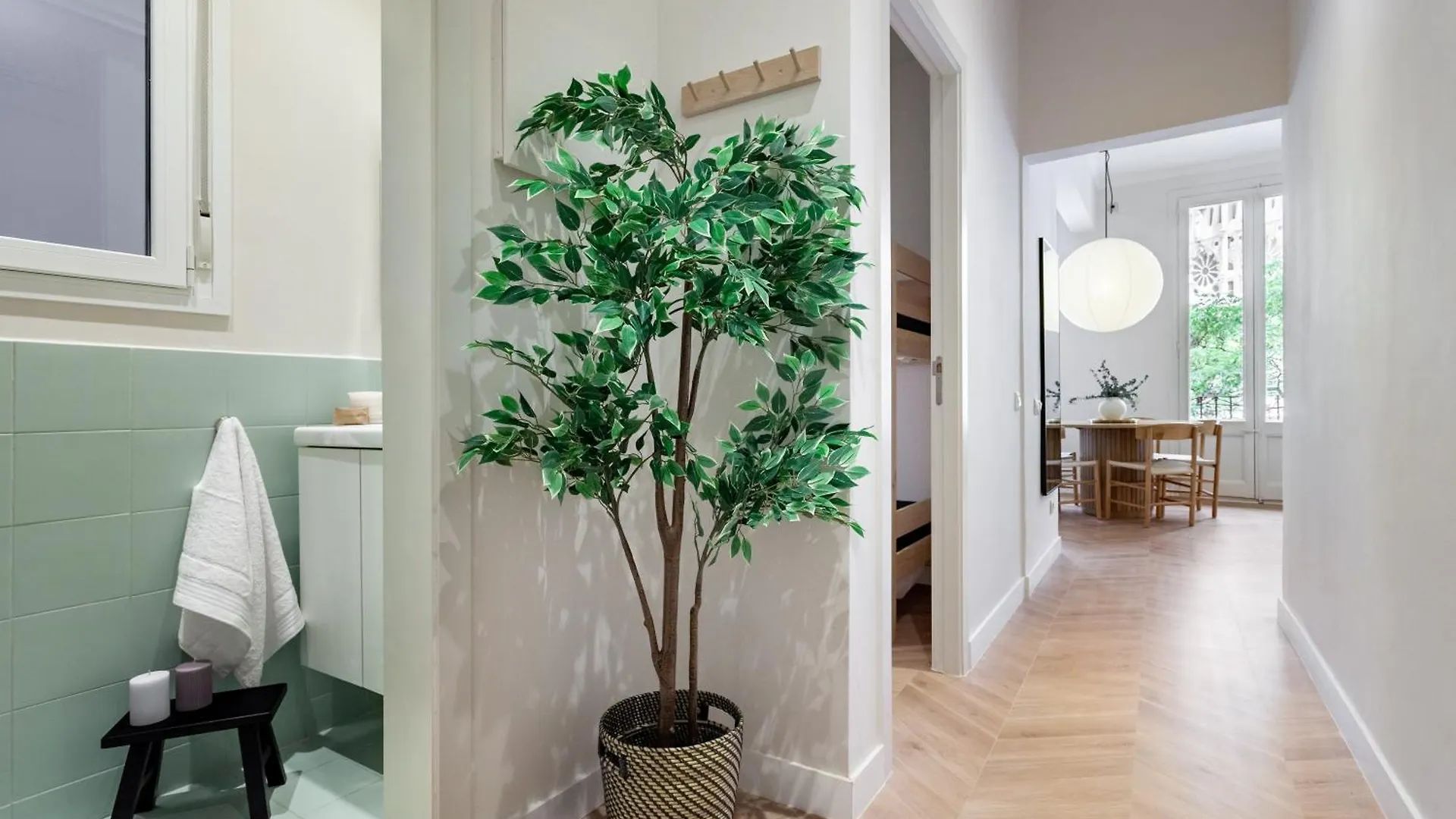 Click&Flat Gaudi Dream II Apartment Barcelona Spain