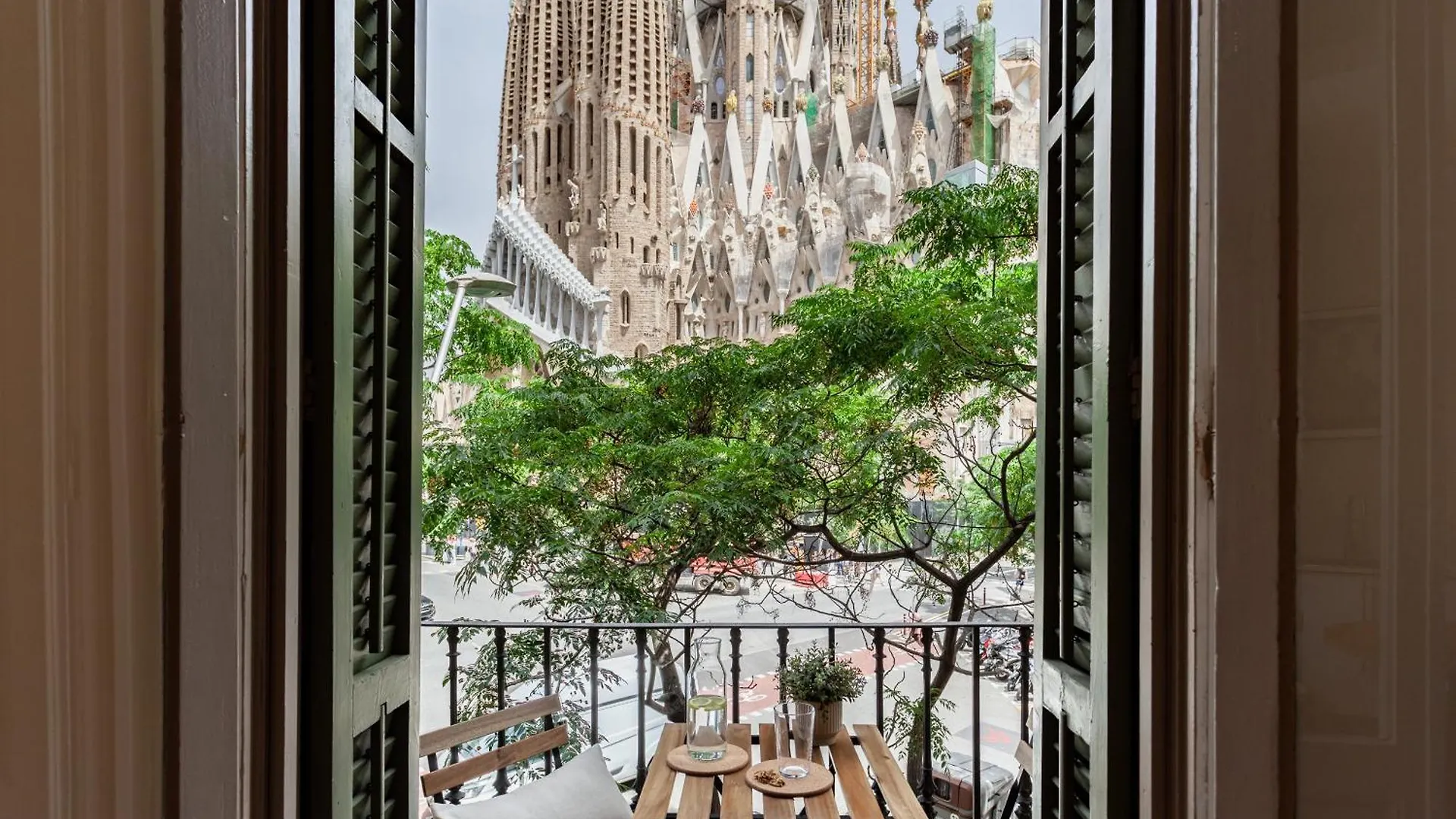 Click&Flat Gaudi Dream II Apartment Barcelona